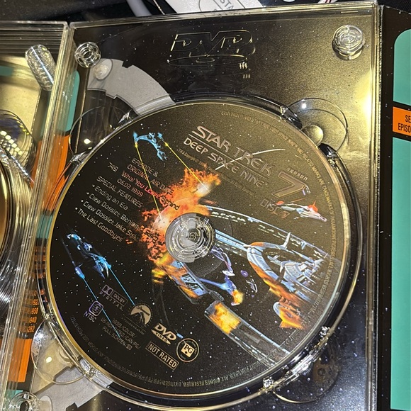 Star Trek Deep Space Nine series 7 - Picture 10 of 13